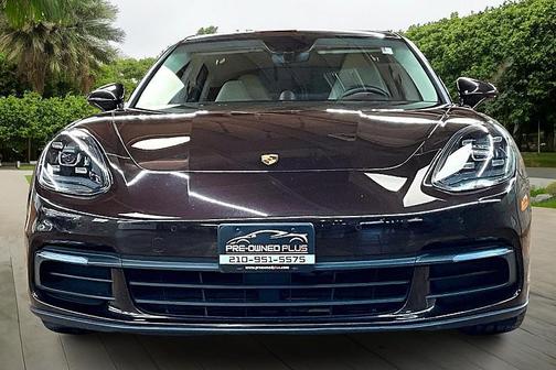 2019 Porsche Panamera 4
