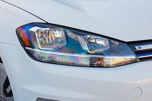 2019 Volkswagen e-Golf SE