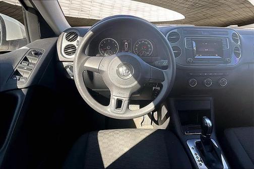 2018 Volkswagen Tiguan Limited 2.0T