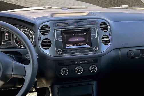 2018 Volkswagen Tiguan Limited 2.0T