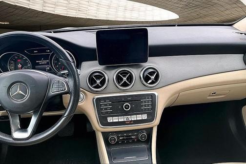 2018 Mercedes-Benz GLA 250 Base