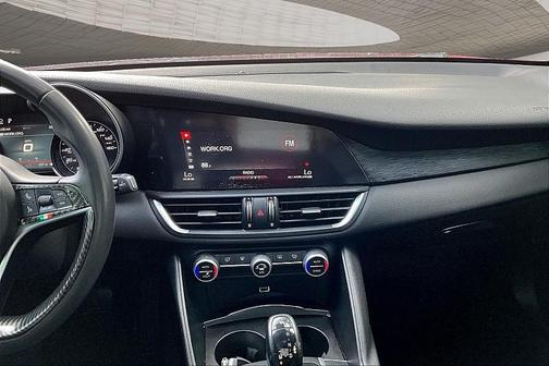 2019 Alfa Romeo Giulia Base