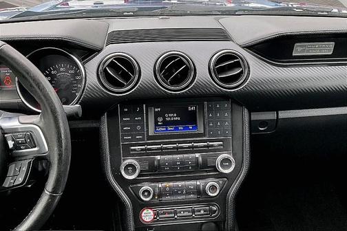 2017 Ford Mustang V6