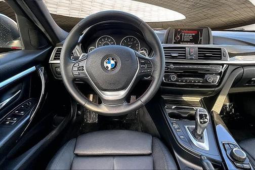 2017 BMW 330 330i