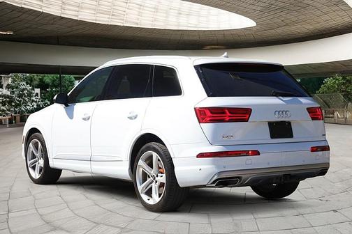 2019 Audi Q7 55 Prestige