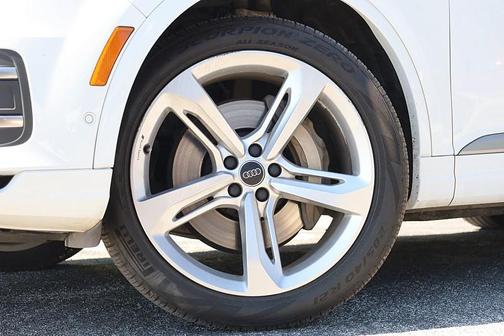 2019 Audi Q7 55 Prestige