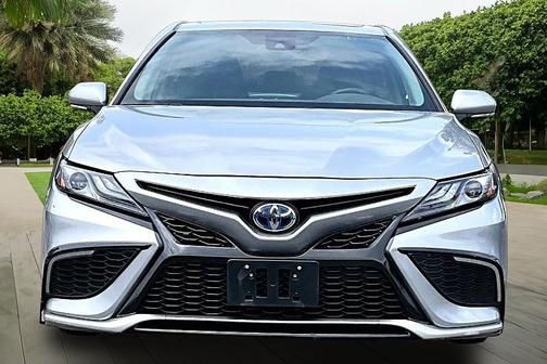Celestial Silver Metallic 2024 Toyota Camry Hybrid SE