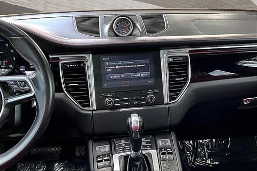 2018 Porsche Macan Macan