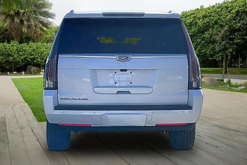 2018 Cadillac Escalade ESV Premium Luxury