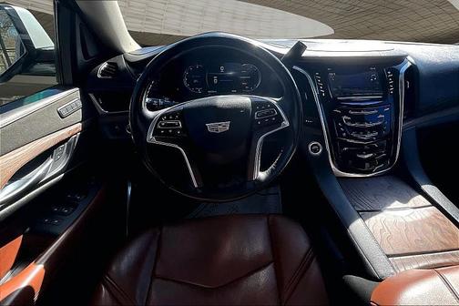 2018 Cadillac Escalade ESV Premium Luxury