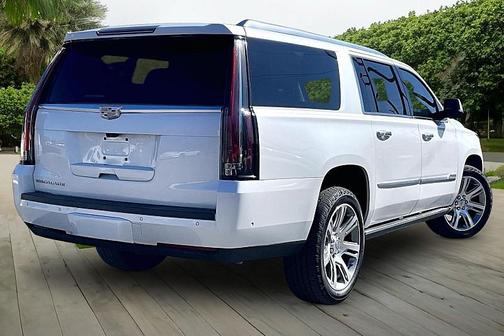 2018 Cadillac Escalade ESV Premium Luxury