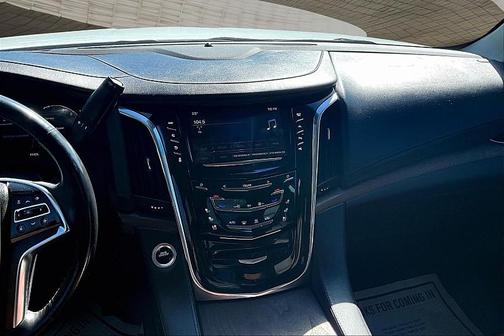 2018 Cadillac Escalade ESV Premium Luxury