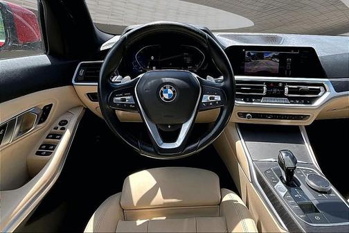 Melbourne Red Metallic 2019 BMW 330 330i