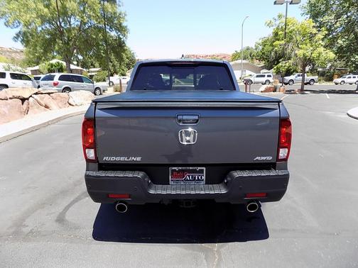 Gray 2023 Honda Ridgeline RTL-E