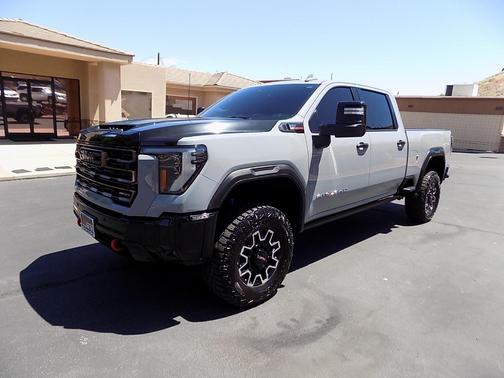 Thunderstorm Gray 2025 GMC Sierra 2500 AT4X