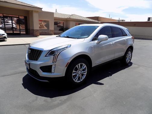 Radiant Silver Metallic 2020 Cadillac XT5 Premium Luxury