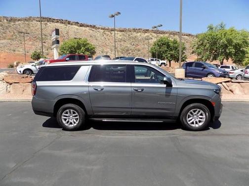 2021 Chevrolet Suburban LT