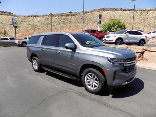 2021 Chevrolet Suburban LT