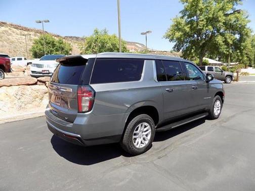 2021 Chevrolet Suburban LT