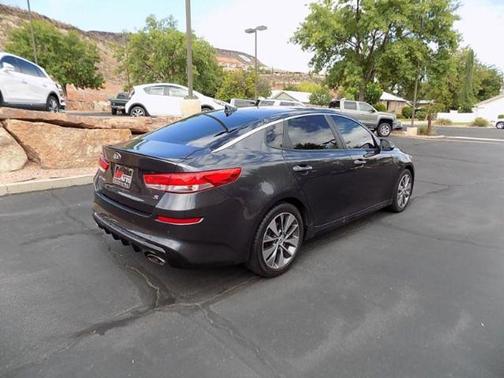 2019 Kia Optima S