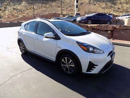 2019 Toyota Prius c L