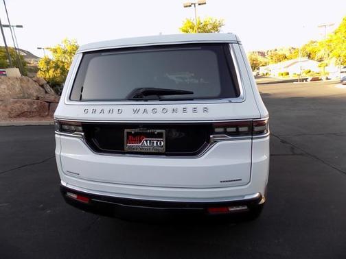 2022 Jeep Grand Wagoneer Series III 4x4