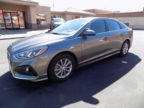 2018 Hyundai SONATA SE