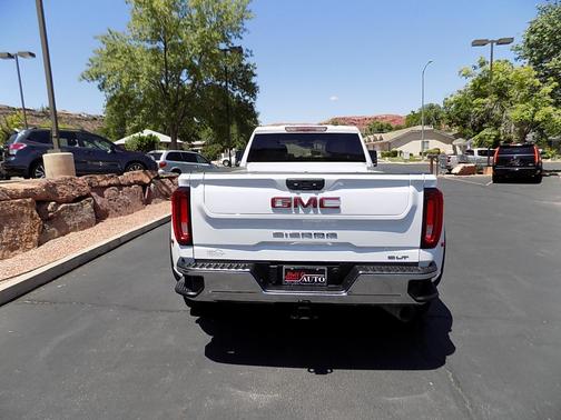 Summit White 2022 GMC Sierra 3500 SLT