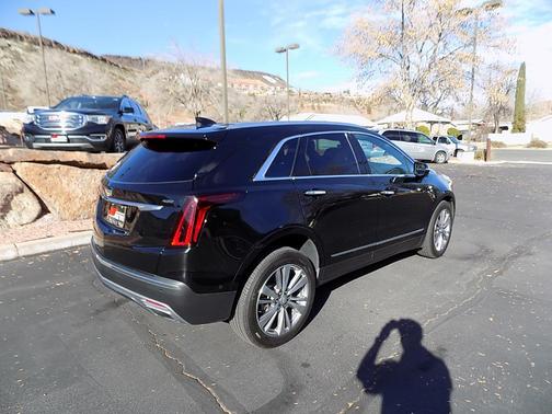 2020 Cadillac XT5 Premium Luxury