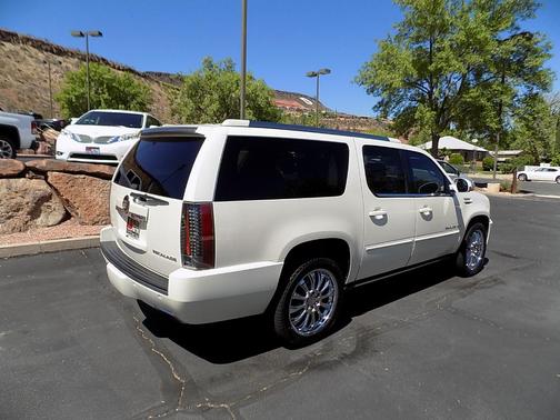 2012 Cadillac Escalade ESV Premium