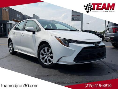 Ice Cap 2025 Toyota Corolla LE