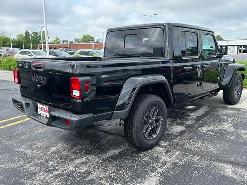 Black Clearcoat 2026 Jeep Gladiator Sport S