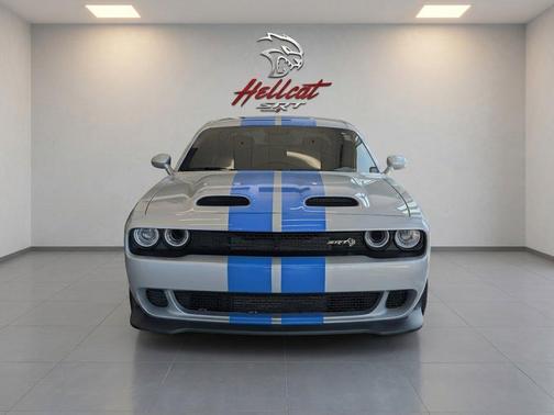Triple Nickel Clearcoat 2023 Dodge Challenger SRT Hellcat