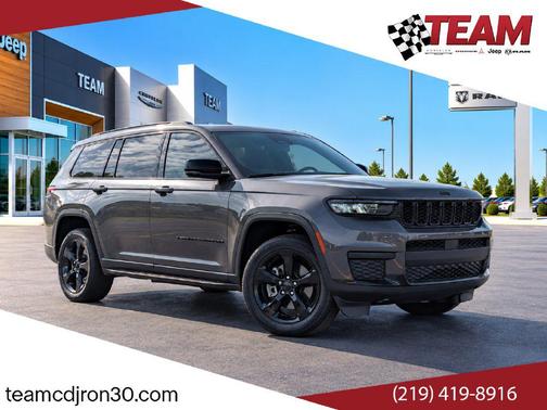 Baltic Gray Metallic Clearcoat 2023 Jeep Grand Cherokee L Altitude