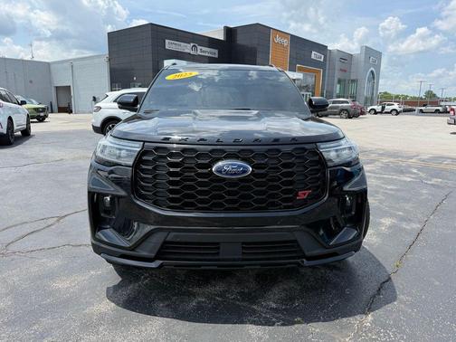 Agate Black Metallic 2025 Ford Explorer ST