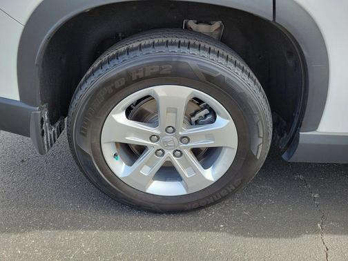 2023 Honda Pilot 2WD LX