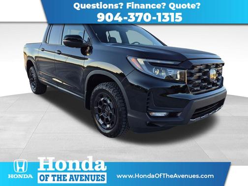 Crystal Black Pearl 2026 Honda Ridgeline TrailSport+