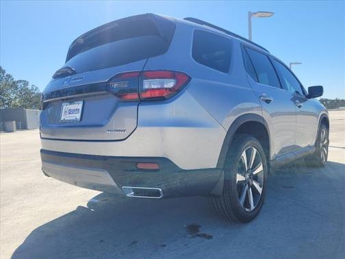 2025 Honda Pilot Touring 8-Passenger