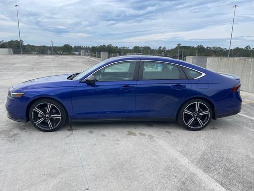 2023 Honda Accord Hybrid Base