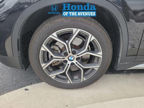 Black Sapphire Metallic 2021 BMW X1 sDrive28i