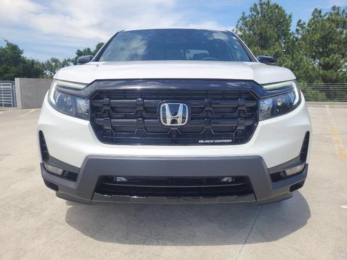 2025 Honda Ridgeline Black