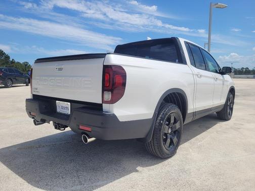 2025 Honda Ridgeline Black