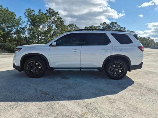 2025 Honda Pilot Touring 8-Passenger