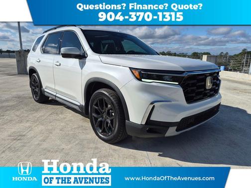 2025 Honda Pilot Touring 8-Passenger