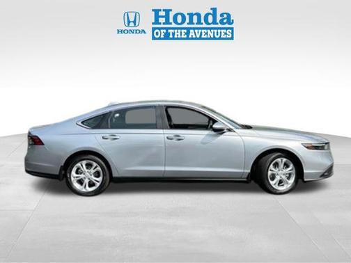 2025 Honda Accord LX 1.5T