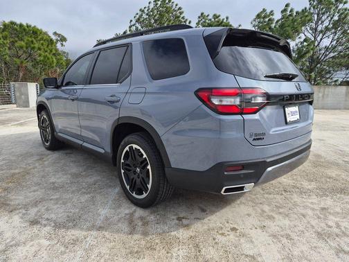 2026 Honda Pilot Touring 8-Passenger