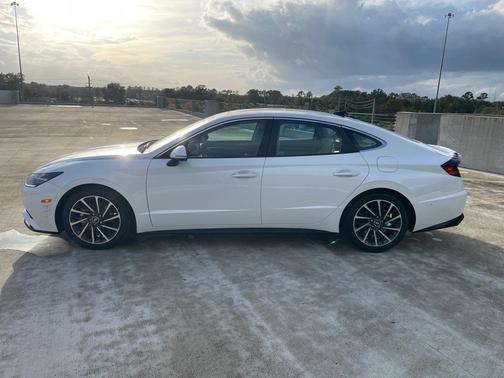 2023 Hyundai SONATA Limited