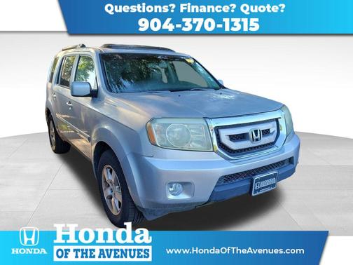 Silver 2010 Honda Pilot EX-L