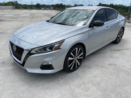 2020 Nissan Altima SR FWD