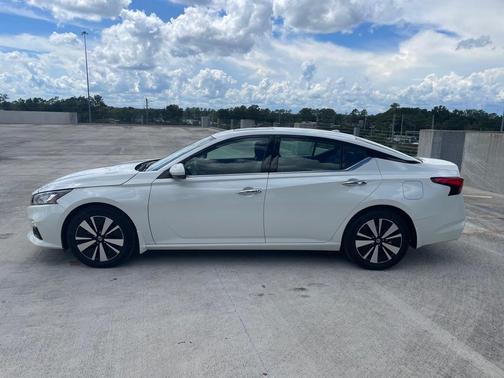 2021 Nissan Altima 2.5 SL